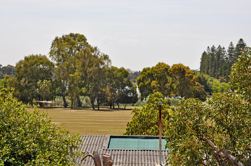 A Magnificent Lifestyle Abounds... Picture 3