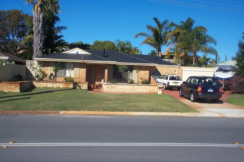 THE PERFECT SUMMER RETREAT FOR THE WHOLE FAMILY TO ENJOY Picture 1