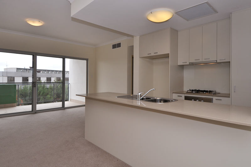 Want to live in the HEART but without the hassel of the MASSIVE BEAT Picture 2