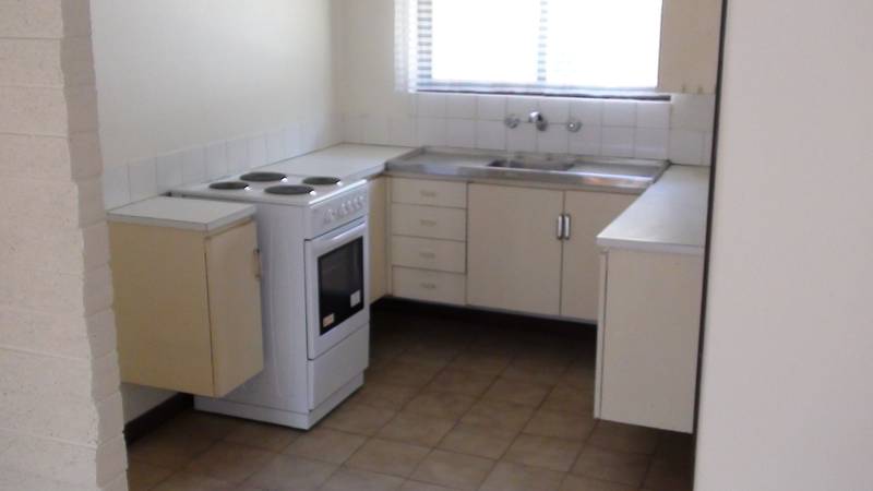 CAN NOT GET ANY CLOSER Picture 3