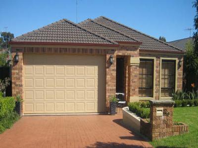 STUNNING HOME - GREAT LOCATION Picture STUNNING HOME - GREAT LOCATION Picture