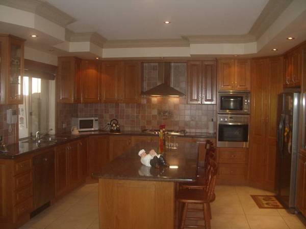 EXECUTIVES TAKE NOTE Picture 3