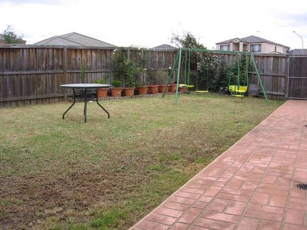 EASY CARE SINGLE LEVEL Picture EASY CARE SINGLE LEVEL Picture