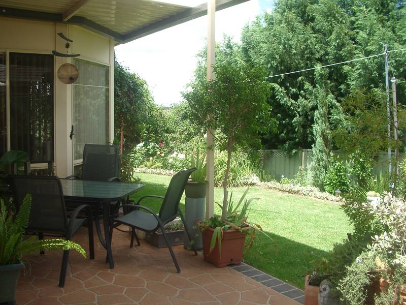 NEED SPACE FOR CARS & BOATS? Picture 2