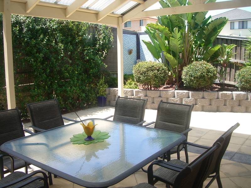 SPACIOUS LIVING-GREAT LOCATION Picture