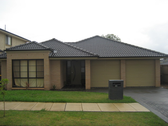 SINGLE LEVEL AT IS BEST Picture 1