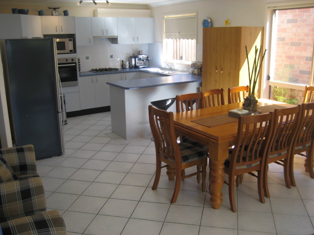 SINGLE LEVEL TREASURE Picture 3