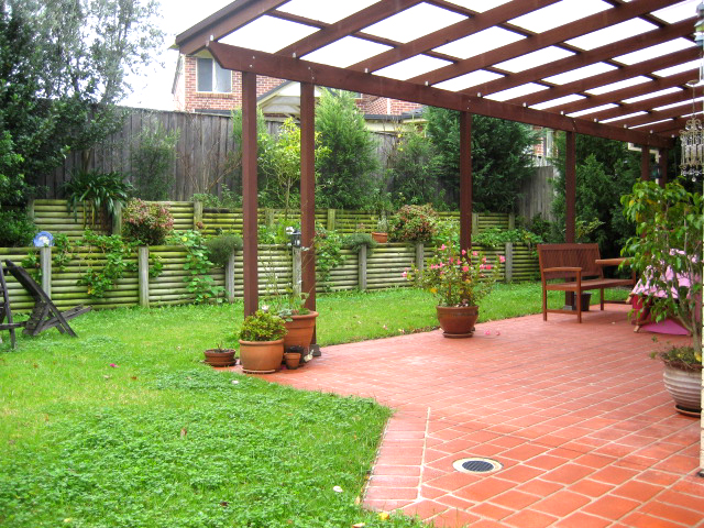 FORTUNATE FAMILIES Picture 2