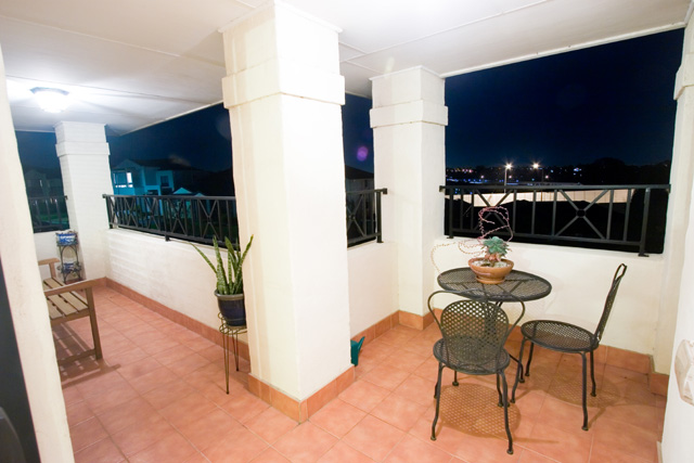 LARGE ACCOMMODATION - GREAT LOCATION! Picture