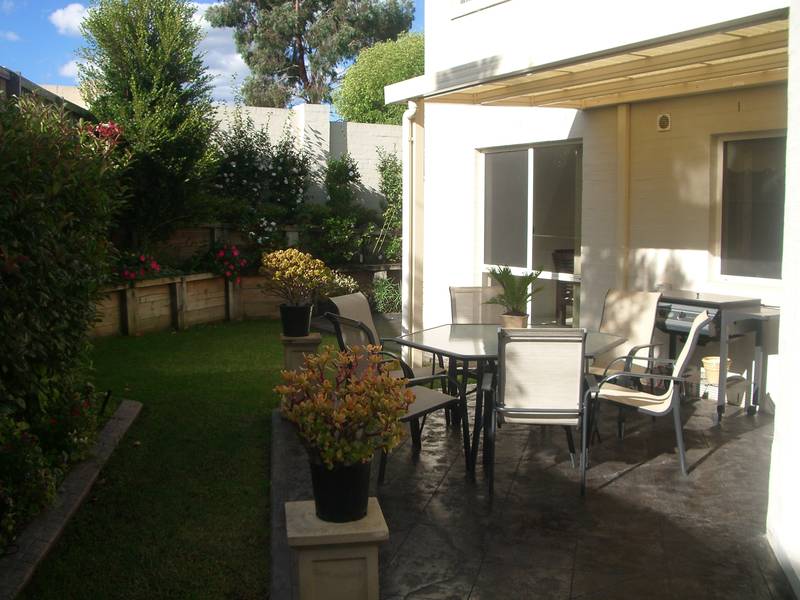 SOUGHT AFTER EXECUTIVE! Picture