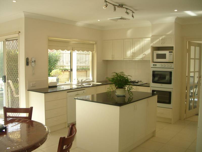 SOUGHT AFTER EXECUTIVE! Picture