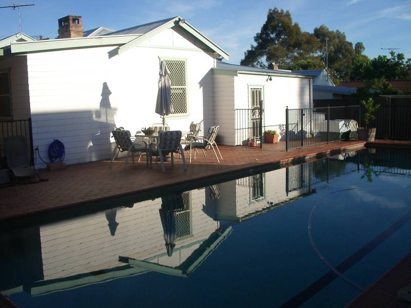 THE LIFESTYLE LIVING YOU CRAVE! PRICE REDUCED!! Picture 2