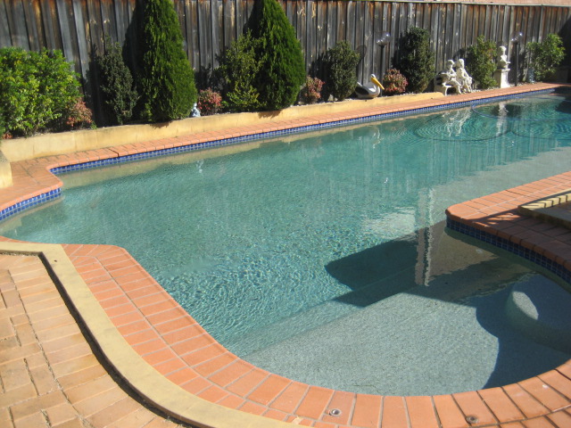 ENTERTAINERS DREAM + POOL IN DUNCRAIG ESTATE Picture 2