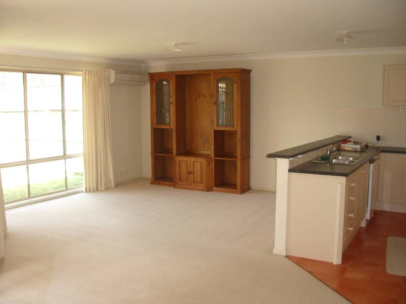 CONVENIENT LOCATION! Picture