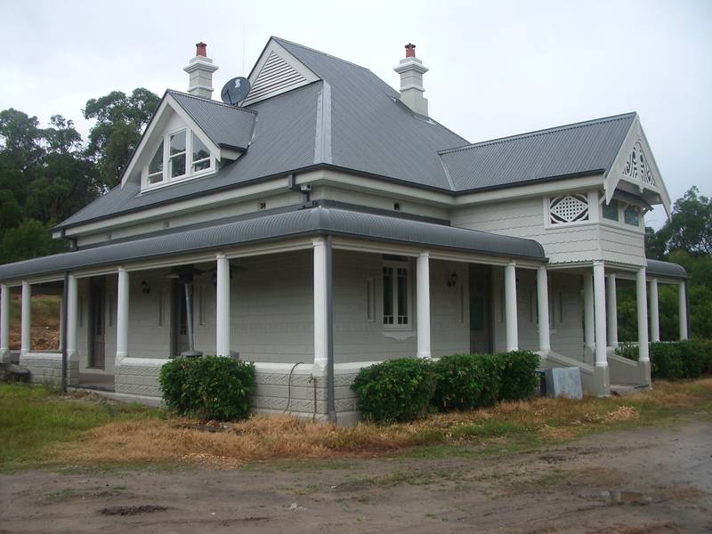 LIVE EVERYDAY LIKE A HOLIDAY Picture 2