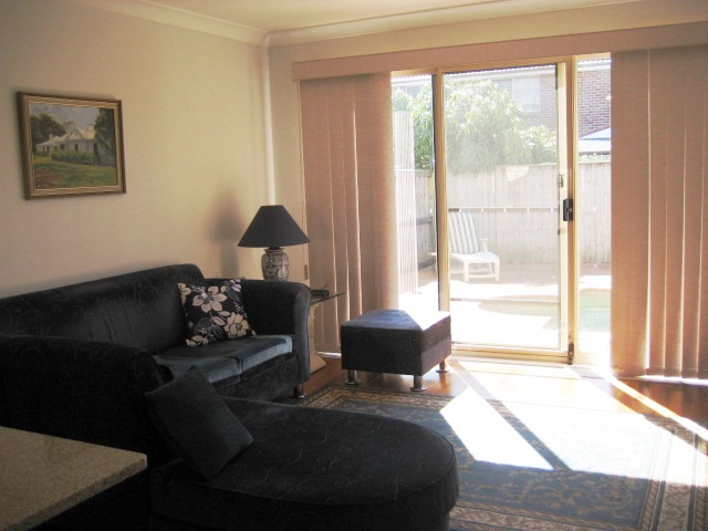 Sensational home in quiet setting Picture 3