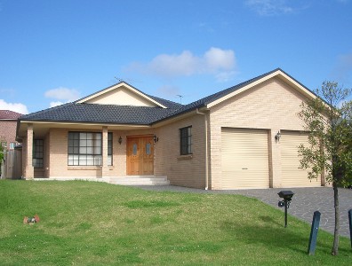 PRISTINE SINGLE LEVEL ON A GREAT BLOCK! Picture