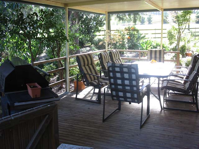 TRANQUILITY WITH ROOM TO MOVE! Picture 2