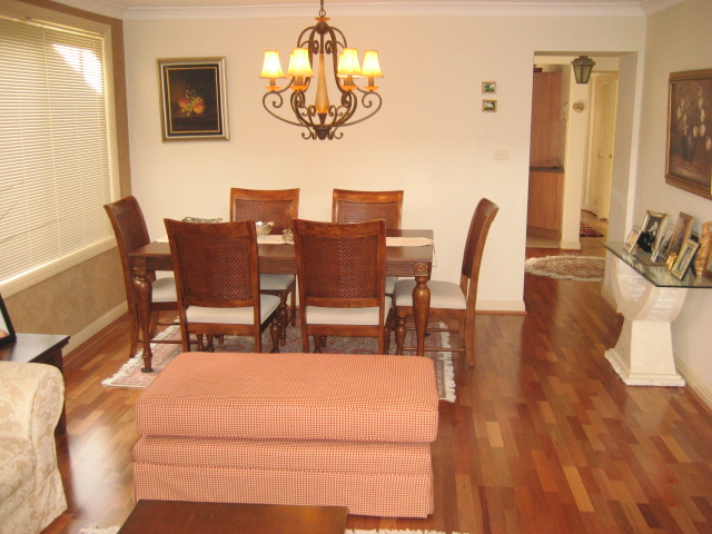 A CHARMING RESIDENCE!....IN A LOVELY QUIET AVENUE. Picture 2