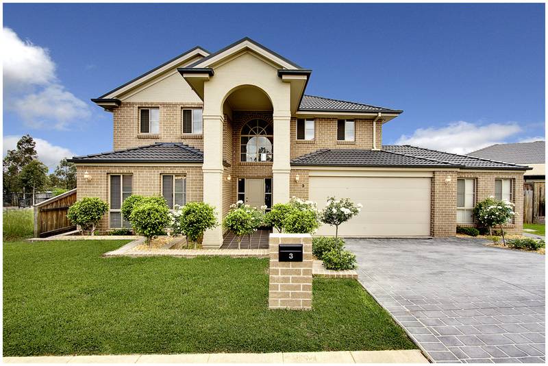 5 BEDROOMS + STUDY + STUDIO / HOME OFFICE Picture 1