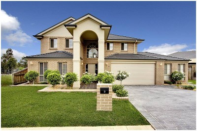 5 BEDROOMS + STUDY + STUDIO / HOME OFFICE Picture 5 BEDROOMS + STUDY + STUDIO / HOME OFFICE Picture