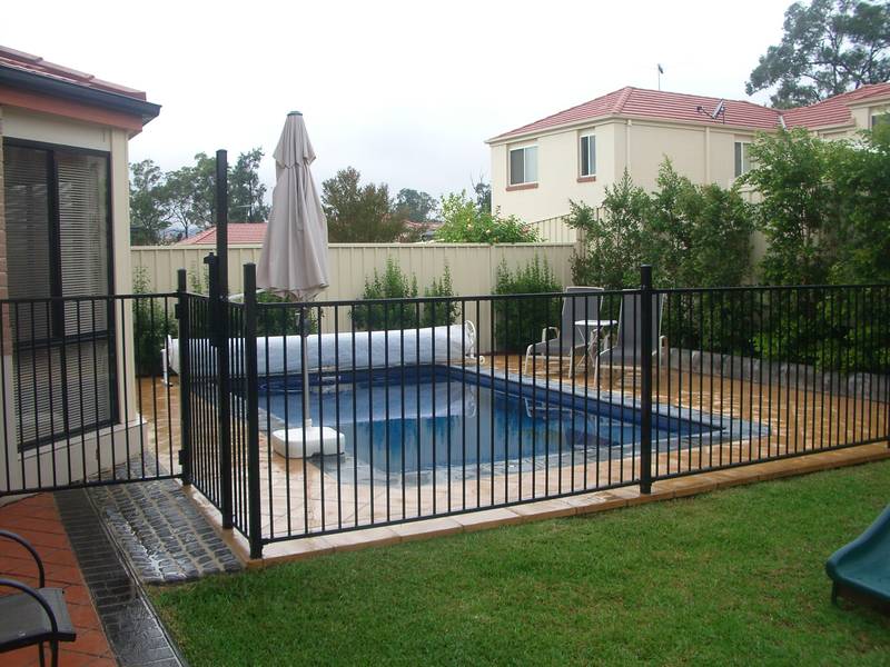 CENTRAL LOCATION + INGROUND POOL! ...open for inspection saturday 22nd jan. 1pm - 2pm. Picture 2