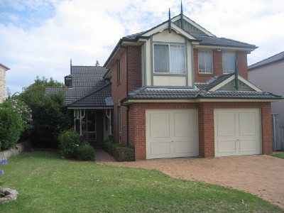 PERFECTLY POSITIONED! Picture