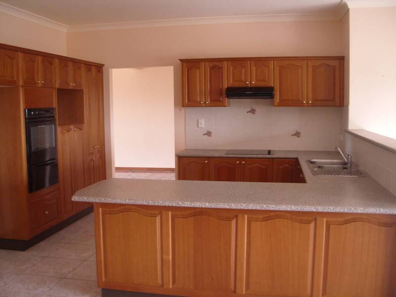 LARGE HOME - LARGE BLOCK Picture 2