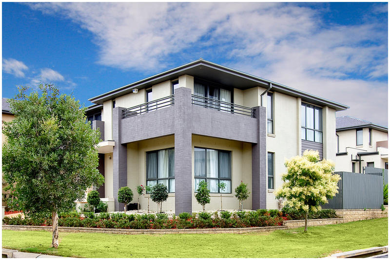 IMMACULATE PRESENTATION + OPPOSITE A RESERVE! Picture 2