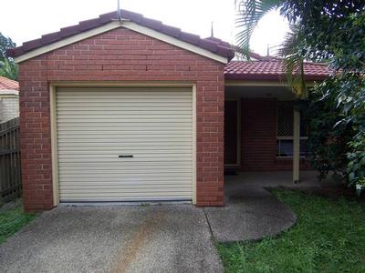 Classy & Comfortable in Corinda Picture Classy & Comfortable in Corinda Picture