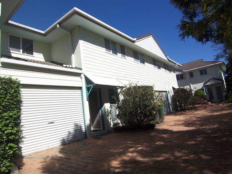 MORE TOWNHOUSES NEEDED... BUYERS WAITING! Picture 1