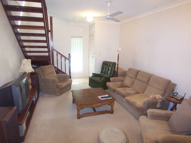 MORE TOWNHOUSES NEEDED... BUYERS WAITING! Picture 2