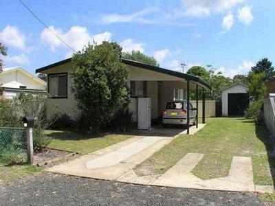 HOLIDAY WEEKEND AWAY Picture