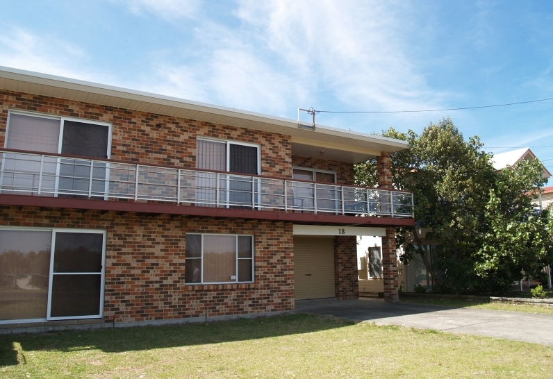 IVIE - Waterfront Reserve Picture 1