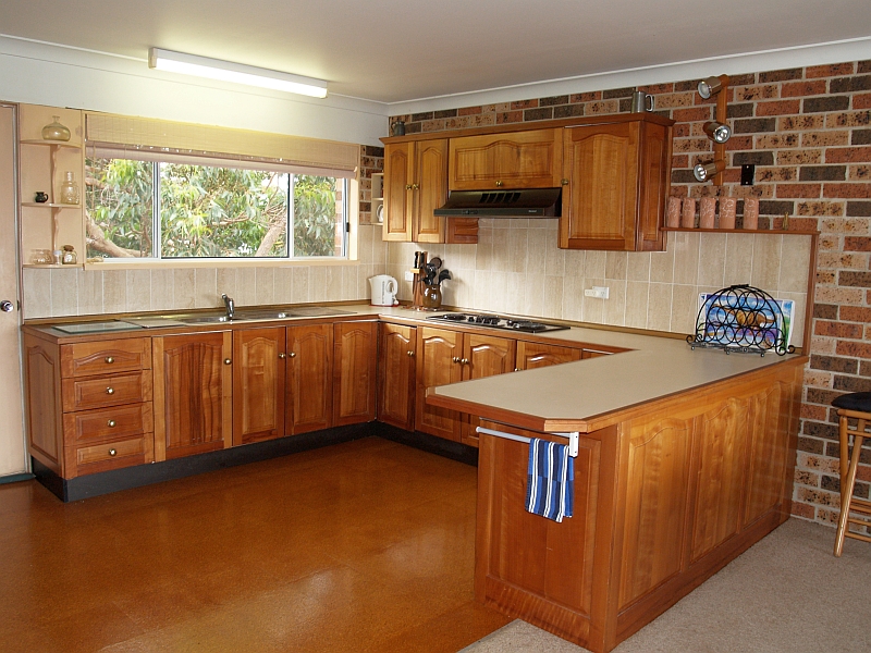 IVIE - Waterfront Reserve Picture 3