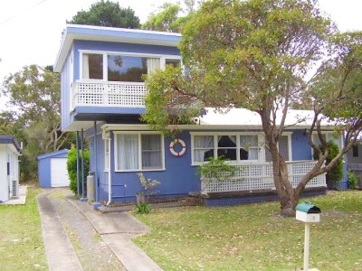 THE HAPPY HOUSE Picture