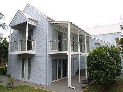 One Minute to Beach Picture