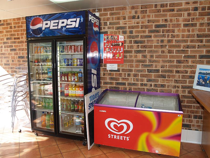 By the Beach Cafe Picture 2