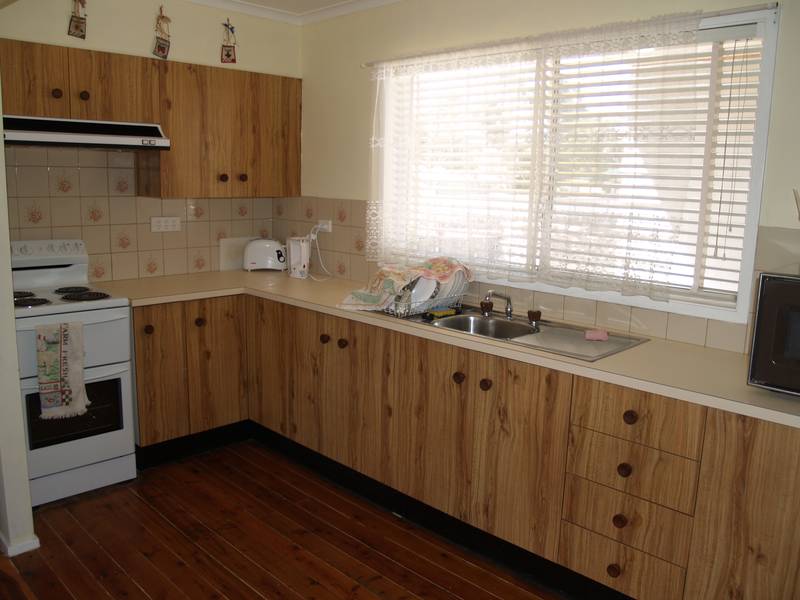 Family and Friends Beach House Getaway Picture 3