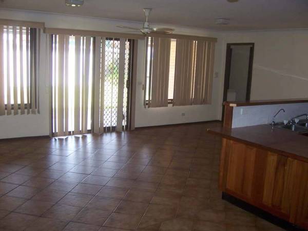 QUIET STREET, SEPERATE T.V. FAMILY ROOM, LARGE GARAGE AND CARPORT Picture