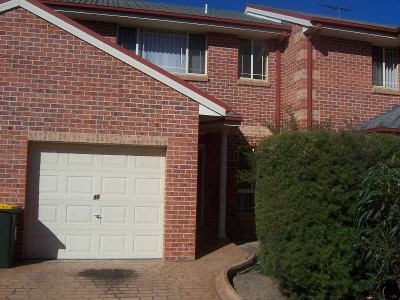 Popular South Blacktown, Young Modern Town House Picture Popular South Blacktown, Young Modern Town House Picture