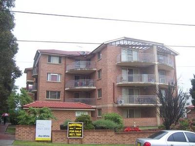 WALK TO BLACKTOWN RAILWAY STATION, SHOPPING CENTRE, SCHOOLAND AMENITIES. Picture