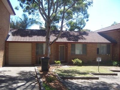 ALWAYS SOUGHT AFTER, SINGLE LEVEL VILLA, 3 BEDROOMS Picture ALWAYS SOUGHT AFTER, SINGLE LEVEL VILLA, 3 BEDROOMS Picture