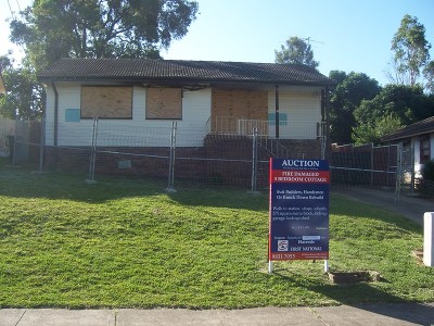 FIRE DAMAGED, SUIT BUILDERS, HANDYMEN, FAMILIES LOOKING TO KNOCK DOWN AND REBUILD. Picture FIRE DAMAGED, SUIT BUILDERS, HANDYMEN, FAMILIES LOOKING TO KNOCK DOWN AND REBUILD. Picture