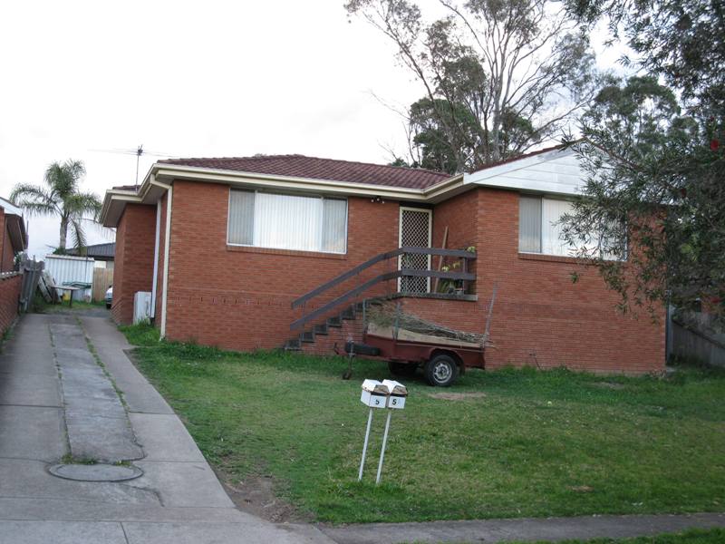 RARE OPPORTUNITY, DUAL OCCUPANCY-INVESTORS, INLAWS MUST INSPECT ! Picture 1