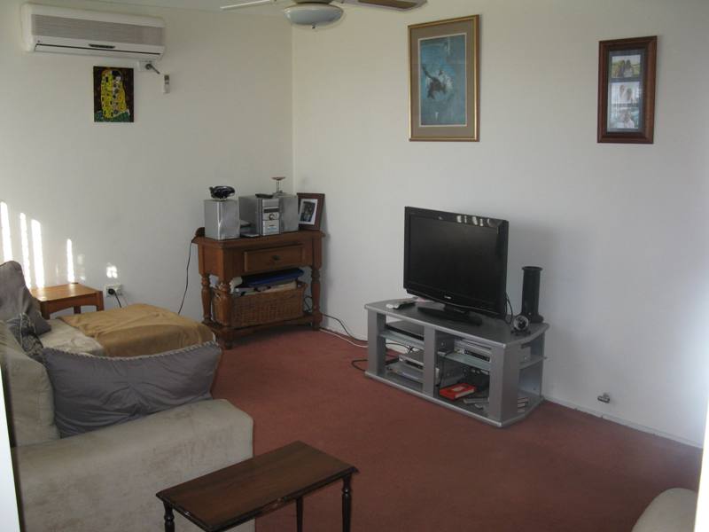 OPEN FOR INSPECTION SATURDAY 16TH JANUARY 2010 12-12.30PM Picture 2