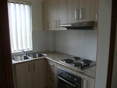 TWO BEDROOM UNIT, CLOSE TO EVERYTHING Picture
