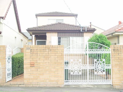 UNDER CONTRACT!! Picture