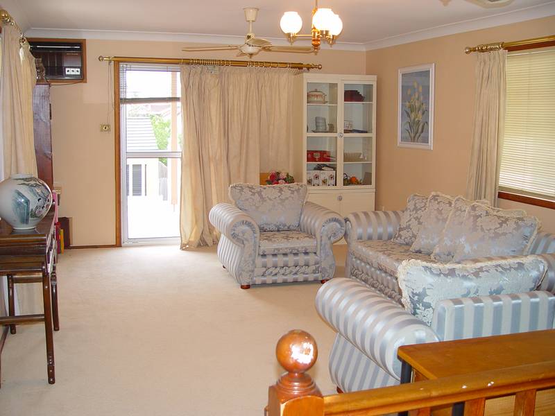 UNDER CONTRACT!! Picture 2