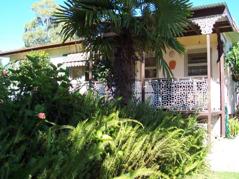 The Cheapest House in Batehaven! Picture 1